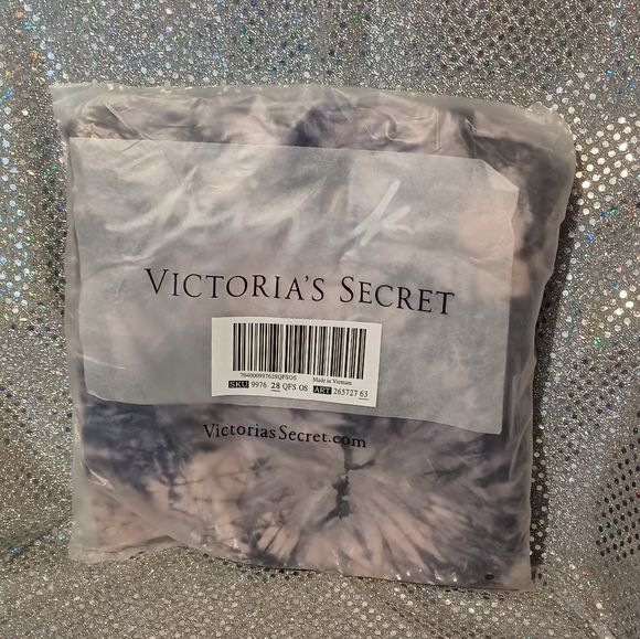 VS PINK Tie Dye Weekender Bag NWT - Picture 2 of 2